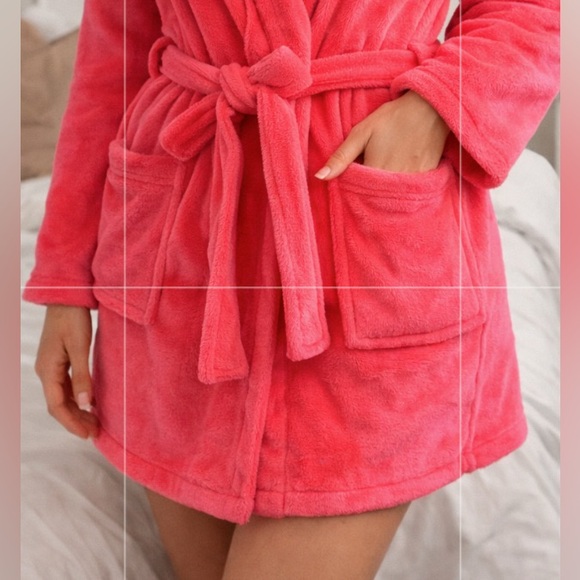 PINK Victoria's Secret Hooded Cozy Coral Robe “BarbiCore” Coquette, Cottage Core - Picture 7 of 7